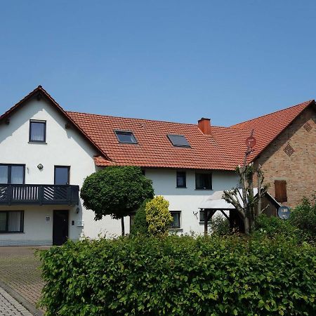Monteurwohnungen Goeb - Nicht Fuer Urlaubsgaeste Geisa Luaran gambar