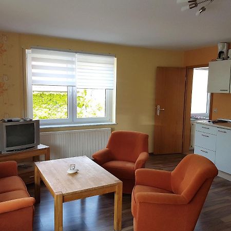 Monteurwohnungen Goeb - Nicht Fuer Urlaubsgaeste Geisa Luaran gambar