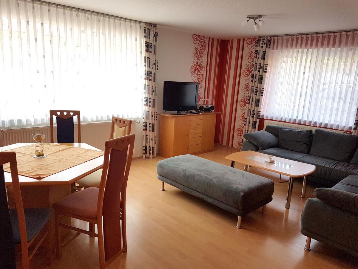 Monteurwohnungen Goeb - Nicht Fuer Urlaubsgaeste Geisa Luaran gambar